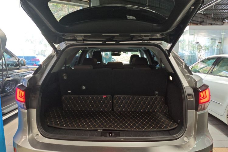 雷克萨斯RX 2020款 改款 450hL 四驱典雅版7座局部细节23