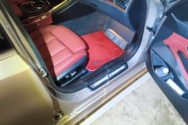 宝马3系 2022款 改款 325Li M运动套装局部细节9005