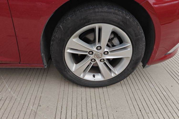 别克 君威 2019款 20T 精英型 国VI车身外观6007