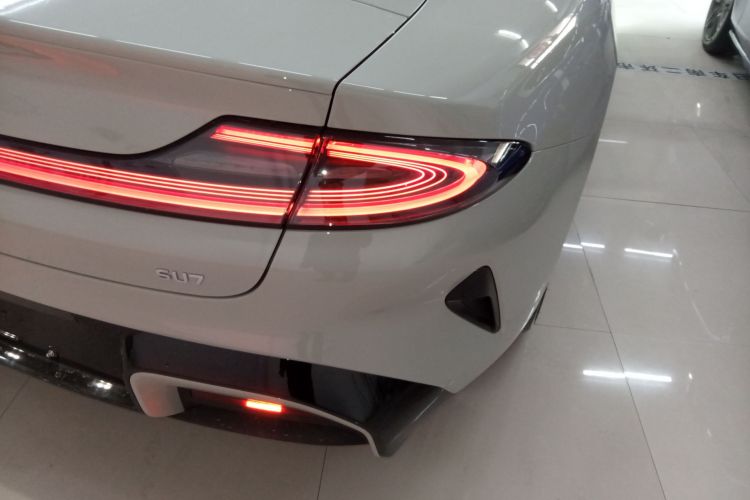 小米汽车 小米SU7 2024款 后驱超长续航高阶智驾Pro版车身外观9