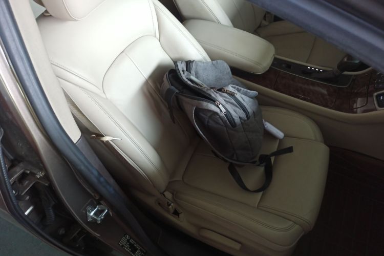 别克 君越 2013款 2.4L SIDI领先舒适型局部细节41