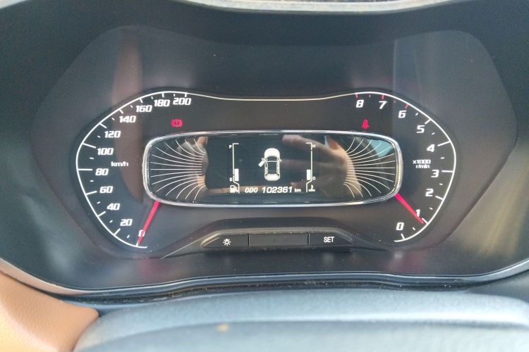 宝骏510 2017款 1.5L 手动豪华型中控内饰14