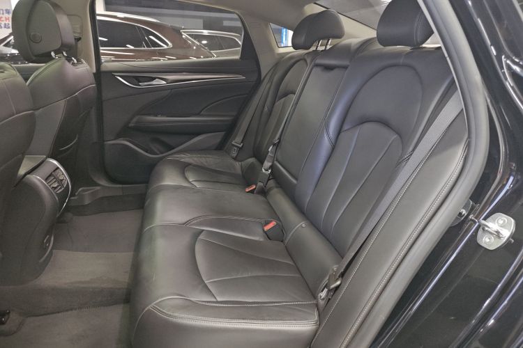 别克 君越 2020款 652T 豪华型中控内饰21