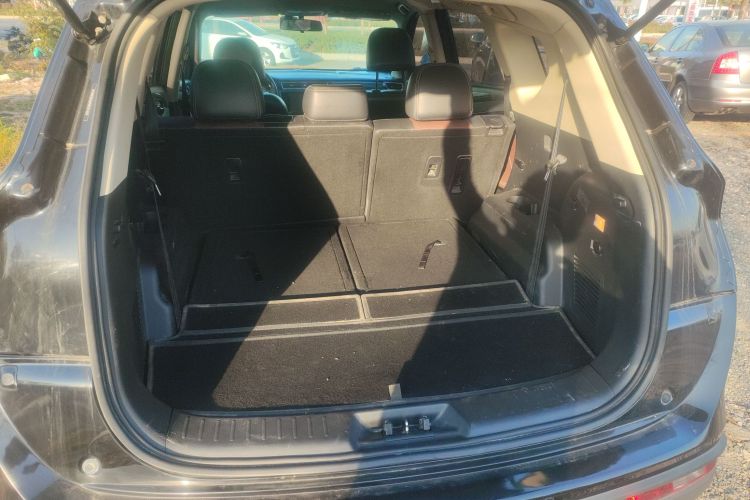 东风风光 风光580 2017款 改款 1.5T CVT豪华型机舱底盘23