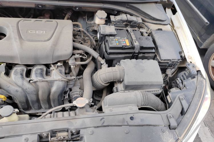 现代 领动 2016款 1.6L 自动智炫·精英型局部细节9007