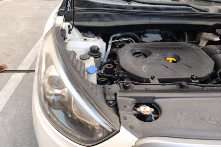 北京现代ix35 2013款 2.0L 自动两驱舒适型GL 国IV局部细节9006