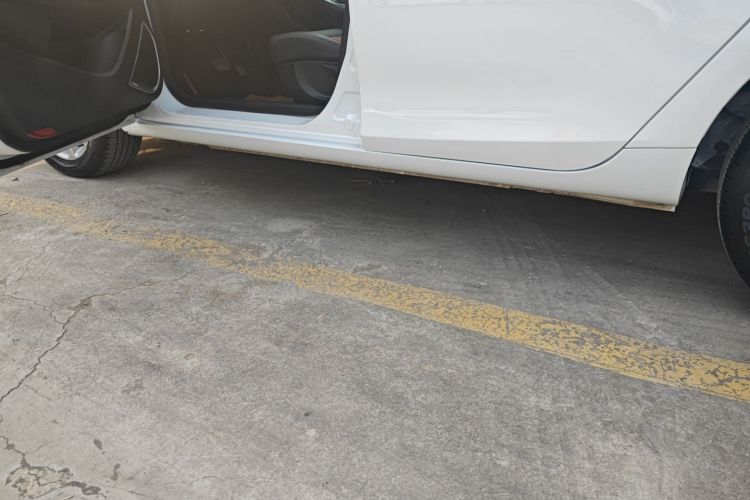 吉利汽车 帝豪 2021款 UP 1.5L CVT豪华型局部细节9002