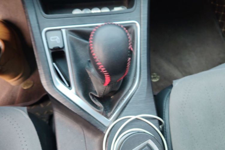 吉利汽车 远景 2020款 1.5L 手动亚运版中控内饰18