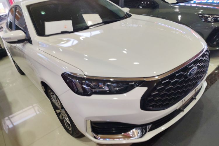 福特 福睿斯 2021款 1.5L 自动钻石版车身外观6002