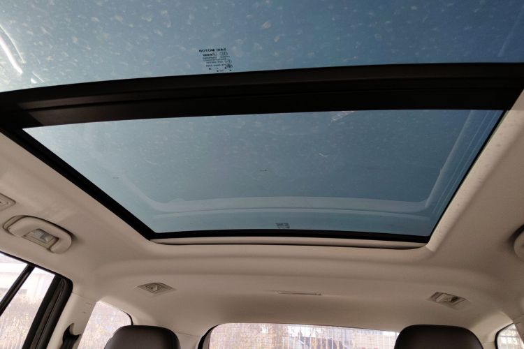 荣威RX8 2019款 30T 智联网两驱超群旗舰版中控内饰22