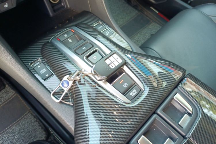 本田 冠道 2020款 370TURBO 四驱至尊版 双色中控内饰11