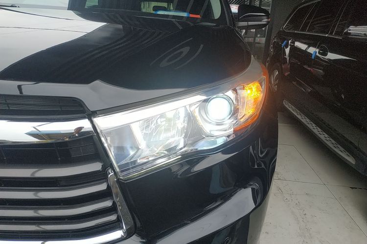 丰田 汉兰达 2017款 2.0T 四驱豪华版 7座局部细节36