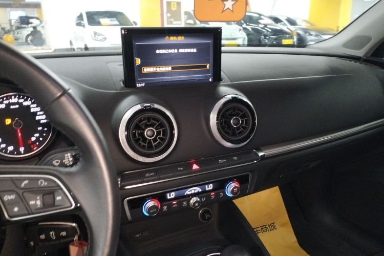 奥迪A3 2019款 Limousine 35 TFSI 风尚型 国VI中控内饰16