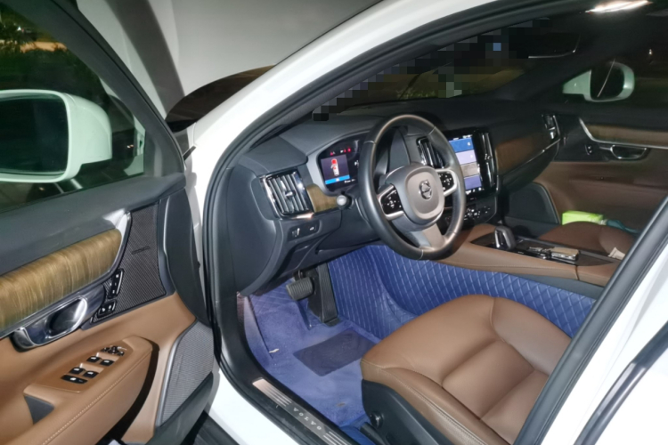 沃尔沃V90 2022款 Cross Country B5 AWD 智远版中控内饰20