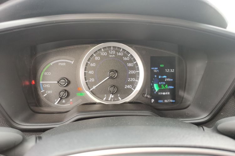 丰田 雷凌 2022款 双擎 1.8H E-CVT领先版局部细节14