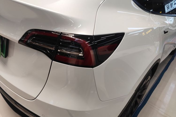 特斯拉 Model Y 2022款 改款 后轮驱动版车身外观6006