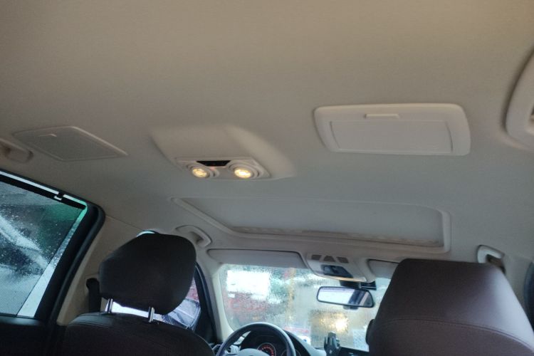 宝马3系 2018款 320Li 时尚型中控内饰22