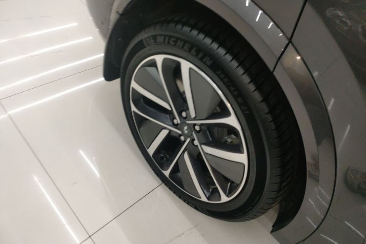 理想汽车 理想L7 2024款 Pro车身外观6008