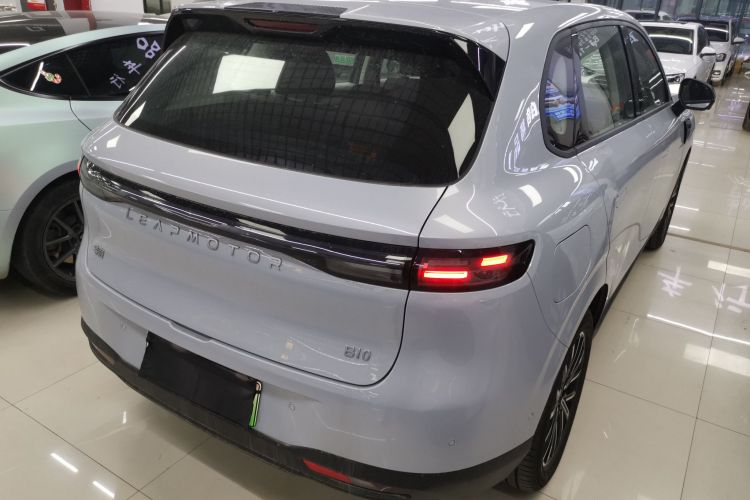 零跑汽车 零跑B10 2025款 510舒享版车身外观7