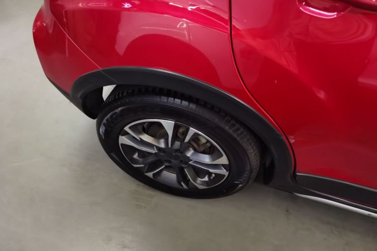 吉利汽车 远景X3 2019款 升级版 1.5L CVT尊贵型车身外观6008