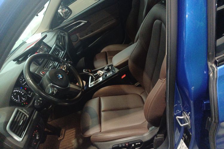 宝马1系 2020款 120i M运动套装局部细节19