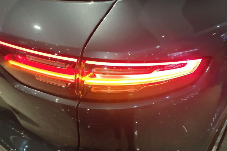 保时捷 2018款 Cayenne 3.0T车身外观6006