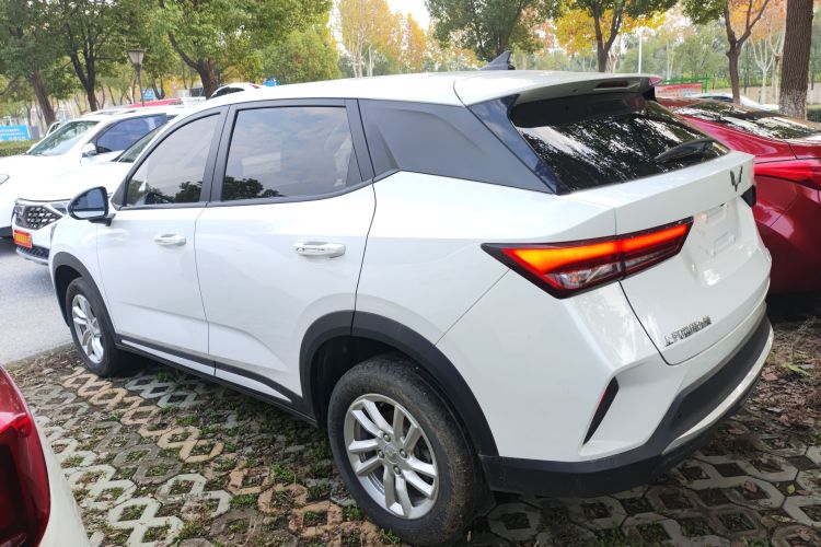 五菱汽车 五菱星驰 2022款 1.5L CVT畅玩型车身外观4
