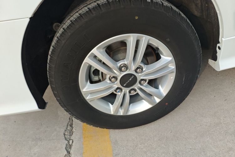 上汽大通MAXUS 大通G20 2023款 ES 2.0T 汽油自动超值版车身外观6008