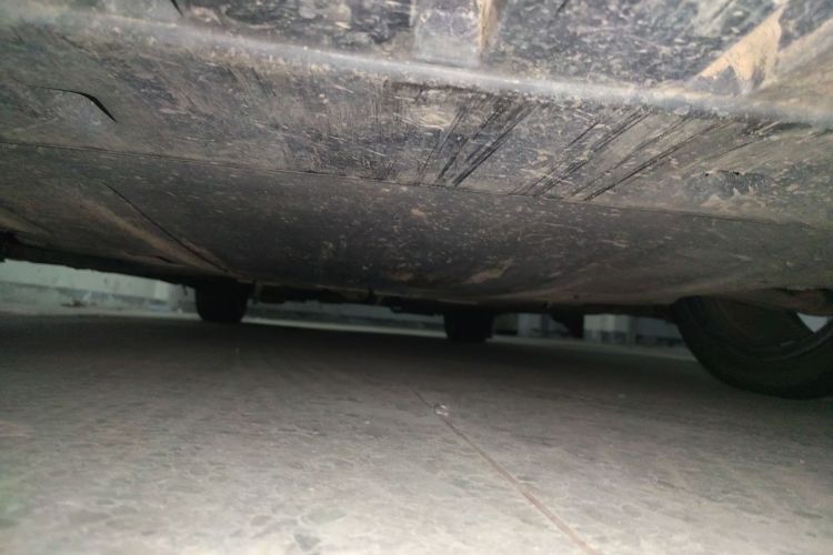 福特 蒙迪欧 2013款 2.0L GTDi240豪华运动型局部细节9008