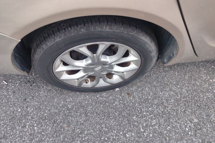 吉利汽车 远景 2018款 1.5L 自动尊贵型车身外观6008