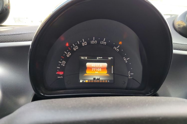 博速 smart forfour 2017款 BRABUS Xclusive中控内饰14