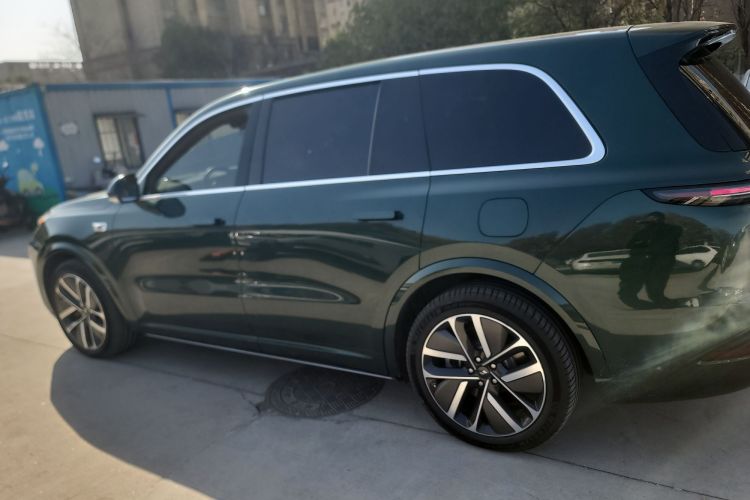 理想汽车 理想L9 2022款 Max车身外观4