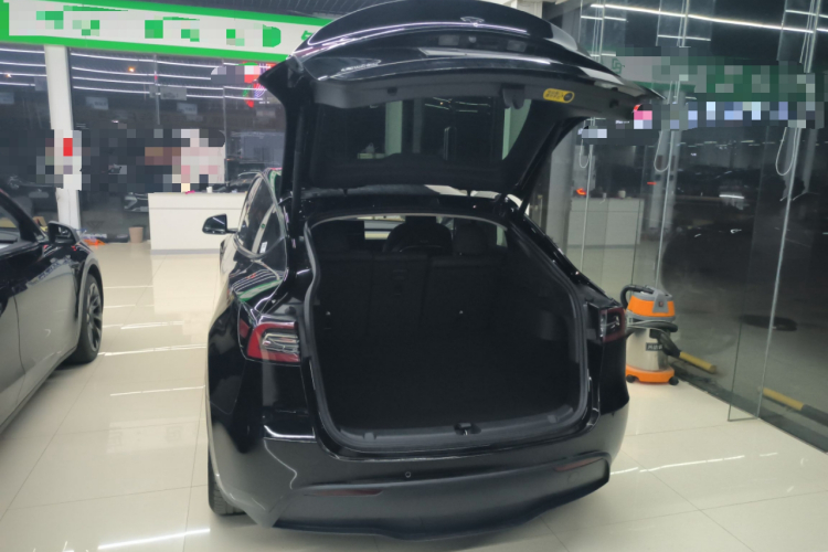 特斯拉 Model Y 2022款 改款 长续航全轮驱动版机舱底盘23
