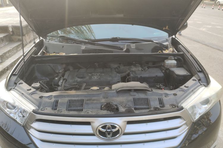 丰田 汉兰达 2012款 2.7L 两驱5座精英版局部细节24