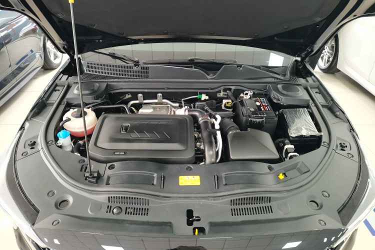 奔腾B70 2025款 龙耀版 1.5T 欢享型机舱底盘24