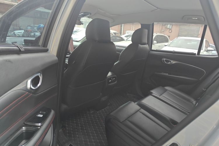 埃安 AION V 2021款 Plus 80 智享科技版 三元锂中控内饰7004