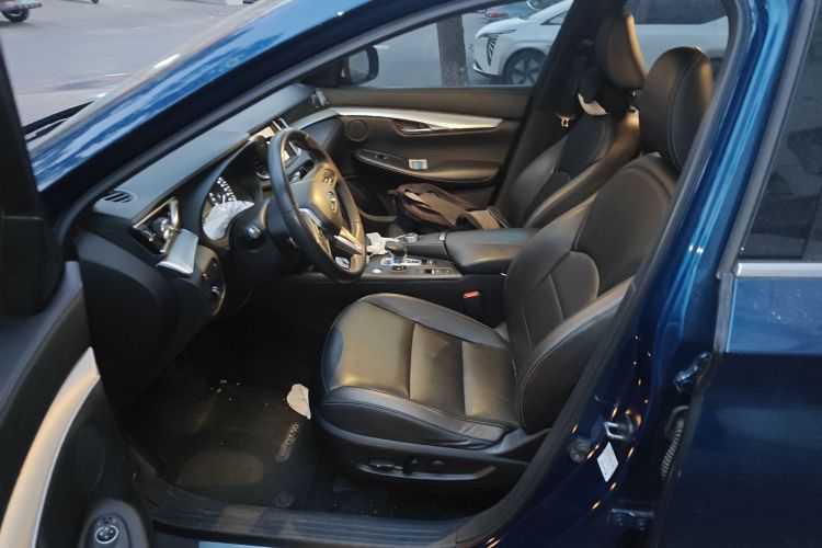 英菲尼迪QX50 2018款 2.0T 两驱时尚版局部细节19