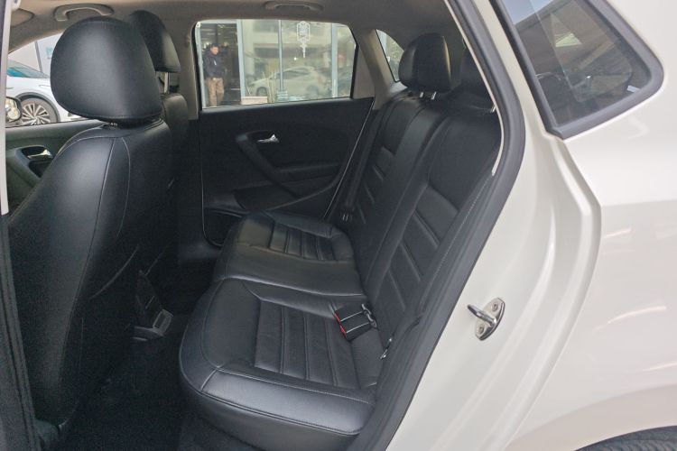 大众 Polo 2013款 1.6L 自动豪华版中控内饰21