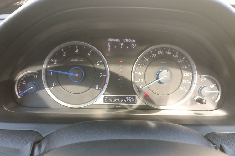 本田 歌诗图 2014款 2.4L 豪华版中控内饰14