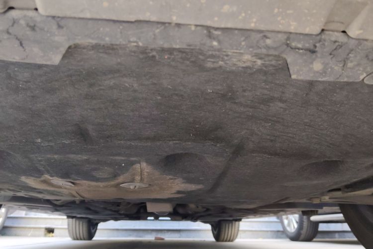 宝马X1 2021款 sDrive25Li 领先型局部细节9008