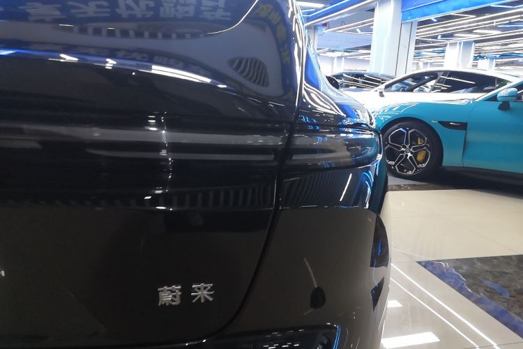 蔚来ET5 2024款 75kWh车身外观9