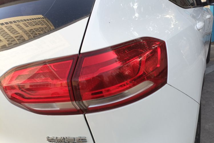 哈弗H6 2020款 2.0GDIT 自动铂金冠军版车身外观9