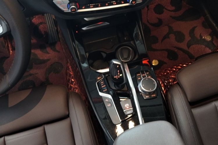 宝马X3 2021款 xDrive28i 豪华套装中控内饰18