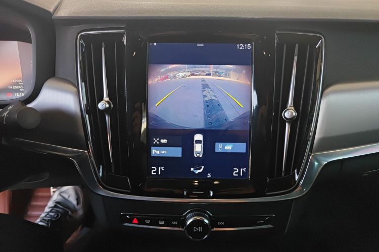 沃尔沃S90 2019款 T4 智逸版中控内饰16