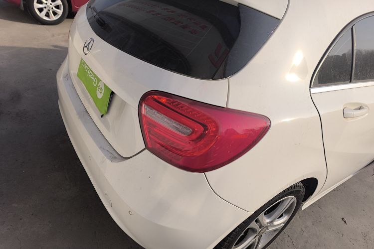 奔驰A级(进口) 2015款 A 180车身外观9