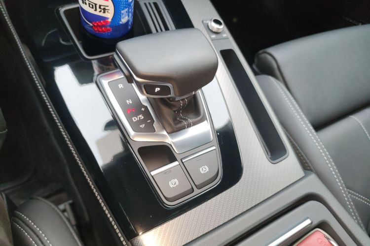 奥迪Q5L 2022款 改款 45T 豪华动感型中控内饰18