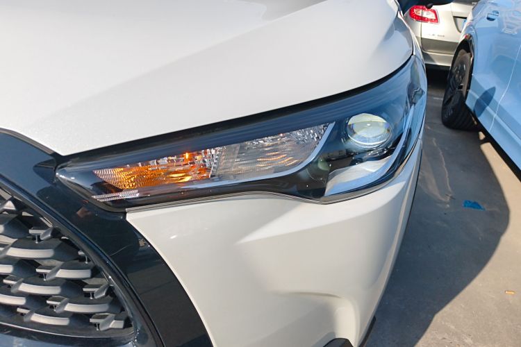 丰田 卡罗拉锐放 2022款 2.0L 精英版局部细节36