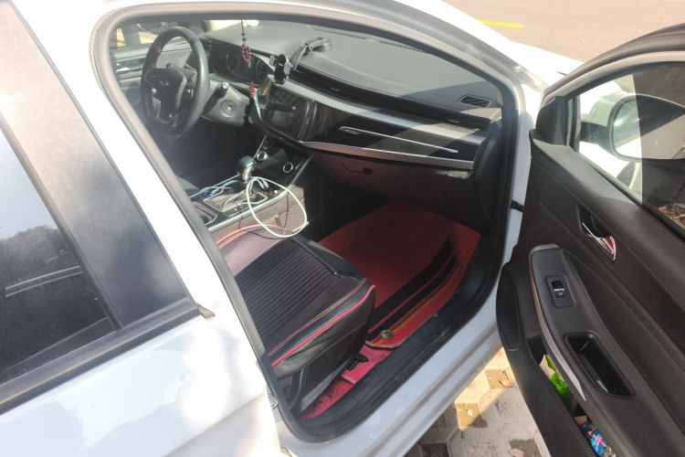 奇瑞 艾瑞泽5 2021款 PRO 1.5L CVT青春版局部细节9005