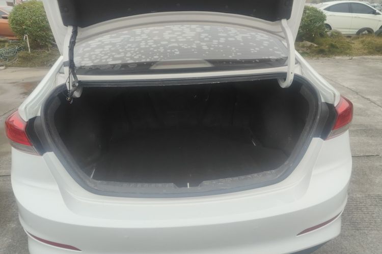 现代 领动 2019款 1.5L 手动智炫·活力型局部细节23