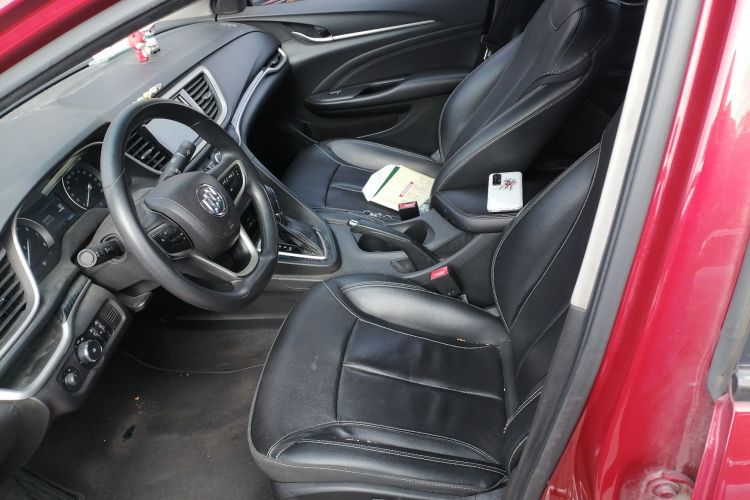 别克 英朗 2015款 18T 双离合豪华型中控内饰19